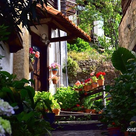 Casa Rural Amparo Guest House Mogarraz Exterior photo